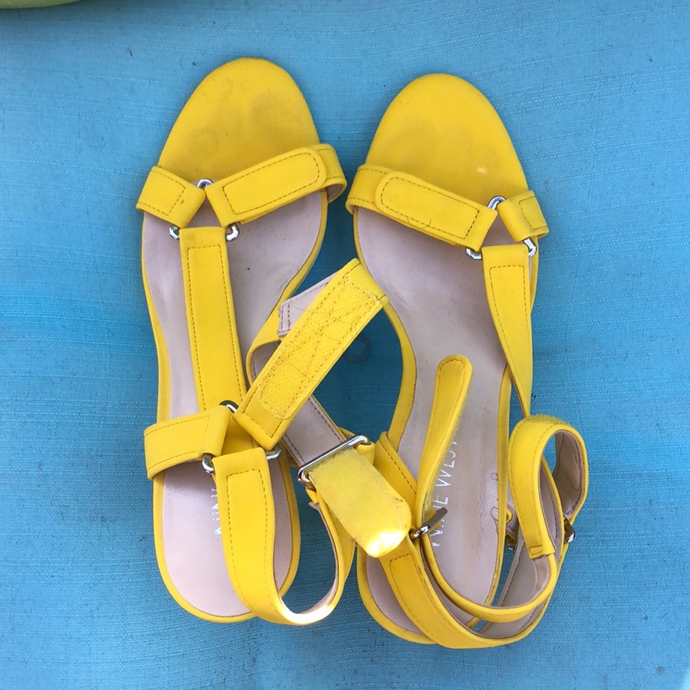 Nine West Yellow Pumps